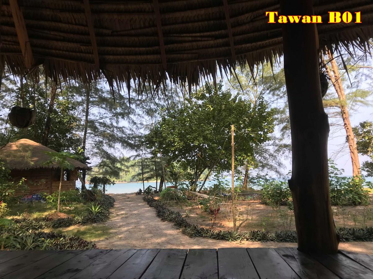 Tawan Bar And Bungalow Hotel Ko Phra Thong Exterior photo
