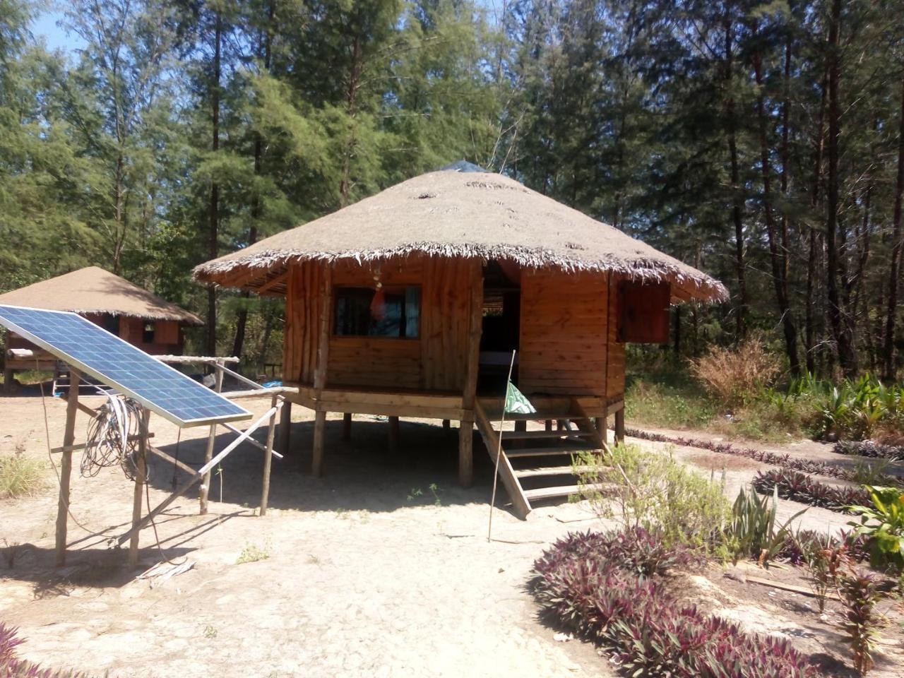 Tawan Bar And Bungalow Hotel Ko Phra Thong Room photo